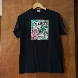 Men’s medium graphic shirt